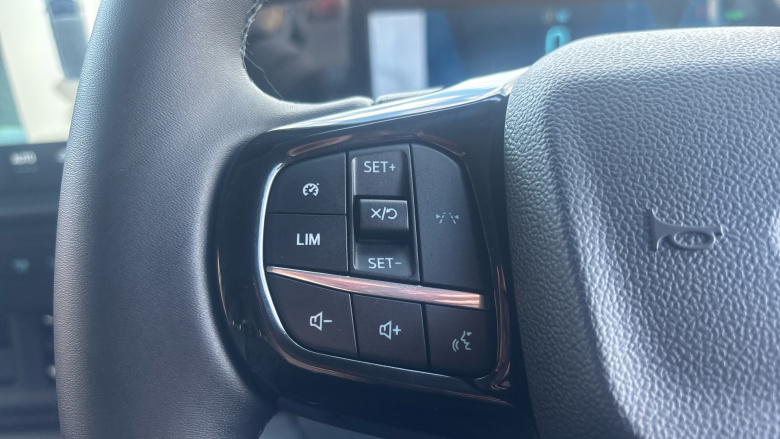 Ford Transit Custom E-320 L1 Rwd 100kW 65kWh H1 Van Limited Auto